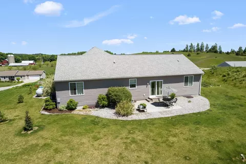 7547 E Mdws, Cedar, MI 49621 photo 38