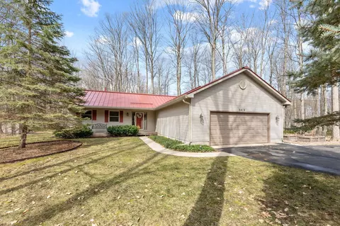 5415 Marks, Traverse City, MI 49684