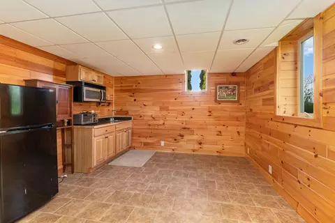 565 E Shaffer, Hope, MI 48628 photo 27