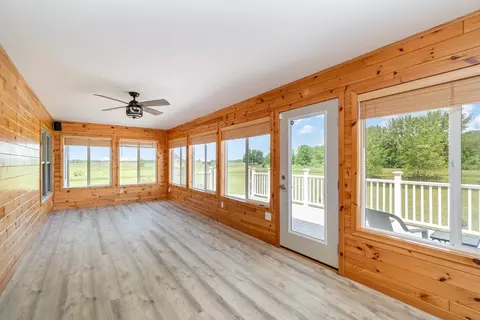 565 E Shaffer, Hope, MI 48628 photo 12