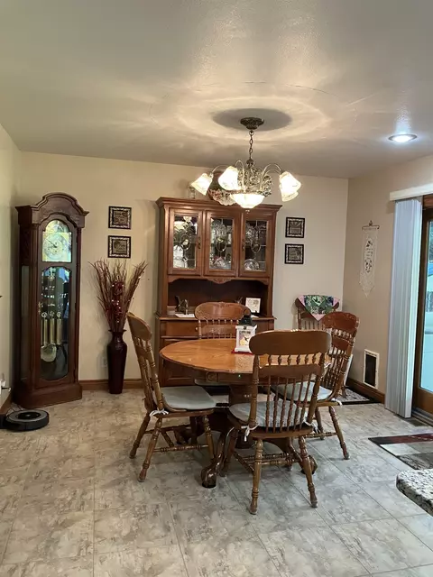11279 W St Charles, Sumner, MI 48889 photo 7