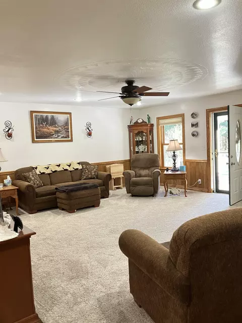 11279 W St Charles, Sumner, MI 48889 photo 10