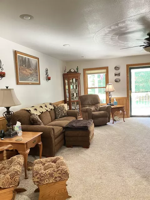 11279 W St Charles, Sumner, MI 48889 photo 9