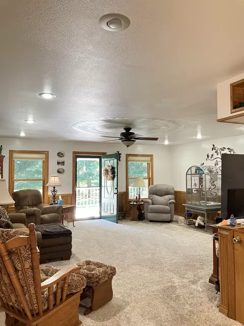 11279 W St Charles, Sumner, MI 48889 photo 11