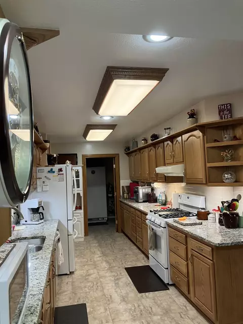 11279 W St Charles, Sumner, MI 48889 photo 4