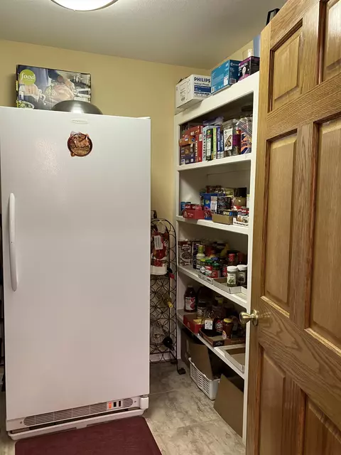11279 W St Charles, Sumner, MI 48889 photo 6