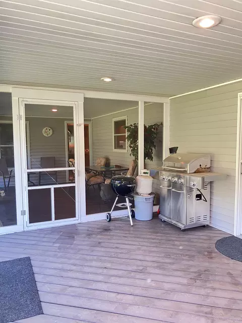 11279 W St Charles, Sumner, MI 48889 photo 39