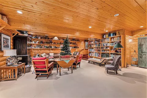 355 Shields, Beulah, MI 49617 photo 23