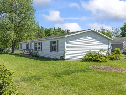 923 Hall, Frankfort, MI 49635