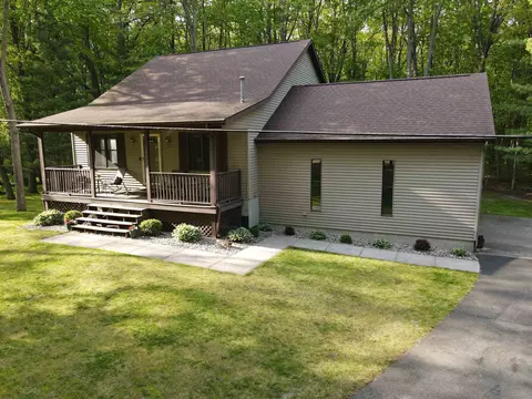 Exterior - 4815 E Michigan, Au Gres, MI 48703 photo 2 of 12