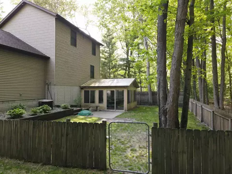 Exterior - 4815 E Michigan, Au Gres, MI 48703 photo 3 of 12