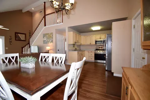 Dining - 4815 E Michigan, Au Gres, MI 48703 photo 3 of 4