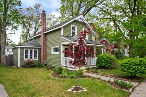 618 S S Un, Traverse City, MI 49684