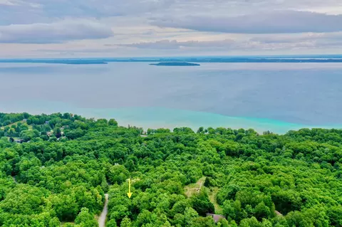 E Northern Sites, Traverse City, MI 49684