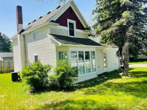 506 E Cayuga, Bellaire, MI 49615