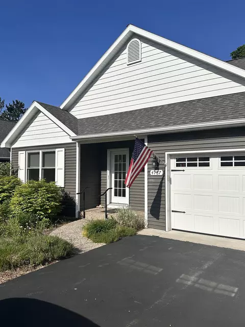 4187 Lone Pne, Traverse City, MI 49685