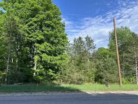 00 S Bright, Maple City, MI 49664