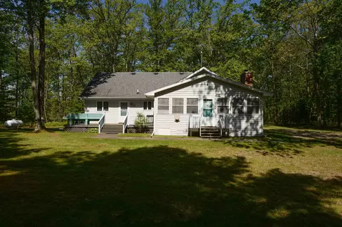 610 N Binder, Tawas City, MI 48763