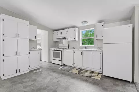 9405 Clay, Traverse City, MI 49684