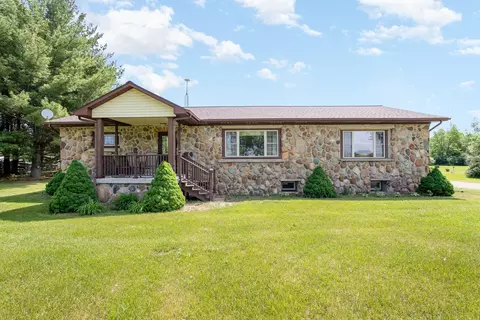 3914 N Ferris, Riverdale, MI 48877