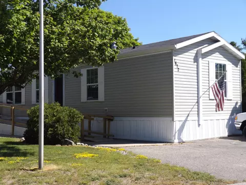 1672 David, Traverse City, MI 49686