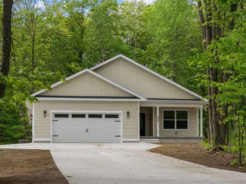 295 Bramblewood, Cadillac, MI 49601
