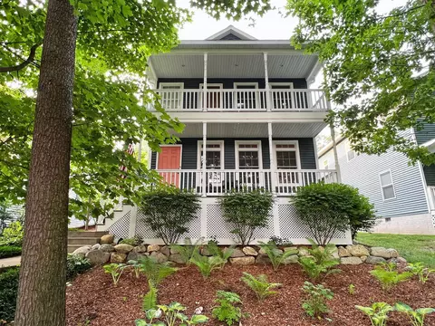 118 E Seventeenth, Traverse City, MI 49684