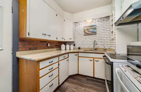 Kitchen - 721 Emerson, Ithaca, MI 48847 photo 2 of 2