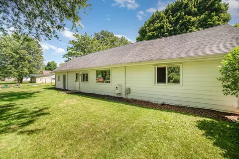 Exterior - 721 Emerson, Ithaca, MI 48847 photo 3 of 7