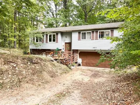 405 Timber Hl, Traverse City, MI 49696