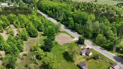 394 Bendon, Interlochen, MI 49643 photo 9