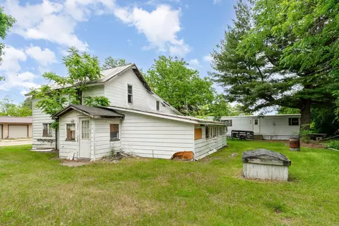 11595 W W Pne, Elm Hall, MI 48830
