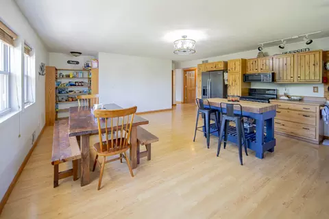 Kitchen - 10559 Millbrook, Blanchard, MI 49310 photo 5 of 8