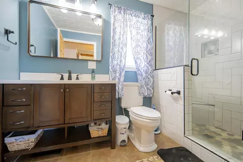 Bath - 10559 Millbrook, Blanchard, MI 49310 photo 2 of 3