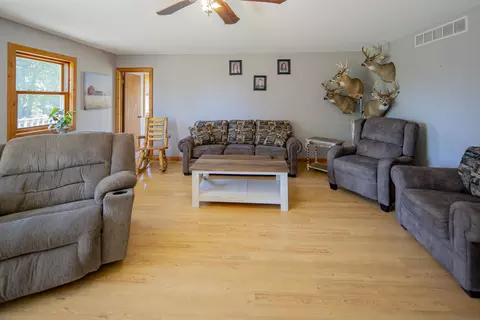 Living - 10559 Millbrook, Blanchard, MI 49310 photo 4 of 5