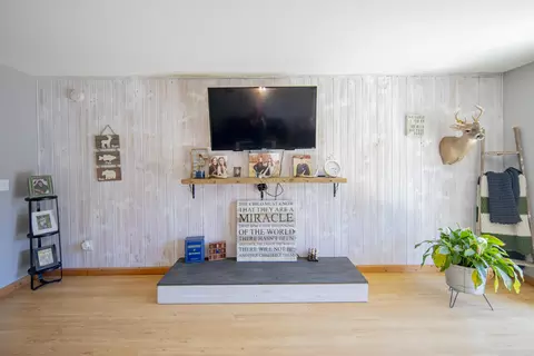 Living - 10559 Millbrook, Blanchard, MI 49310 photo 1 of 5
