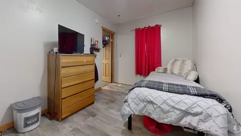 Bedroom - 10559 Millbrook, Blanchard, MI 49310 photo 6 of 6