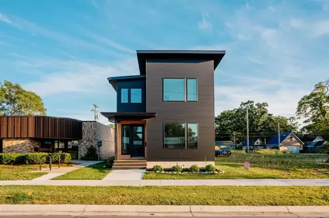 1026 Eighth, Traverse City, MI 49686
