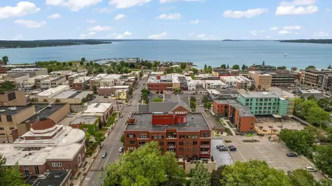 215 Washington #2A, Traverse City, MI 49684