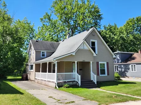 311 W End, Alma, MI 48801