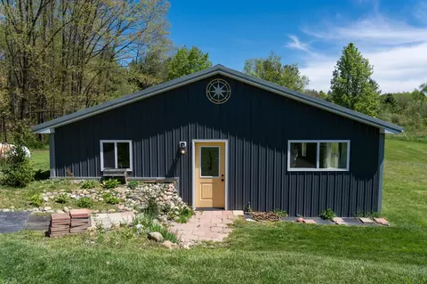 5490 N Crawford, Rosebush, MI 48878