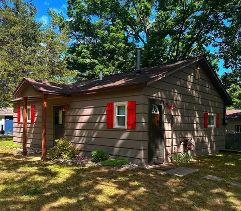 401 Hunter, Lake, MI 48632