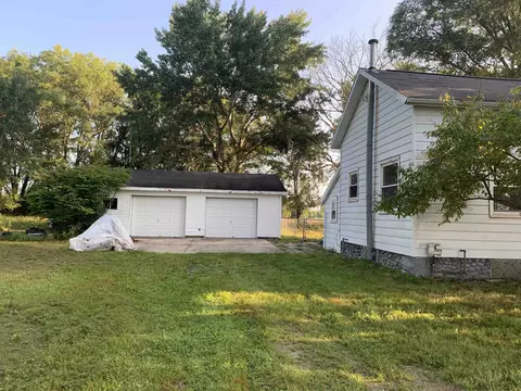 11530 Saint Charles, Sumner, MI 48889 photo 2