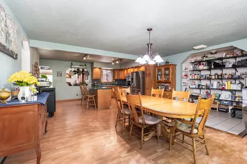 Dining - 6101 Shellenbarger, Hale, MI 48739 photo 1 of 2