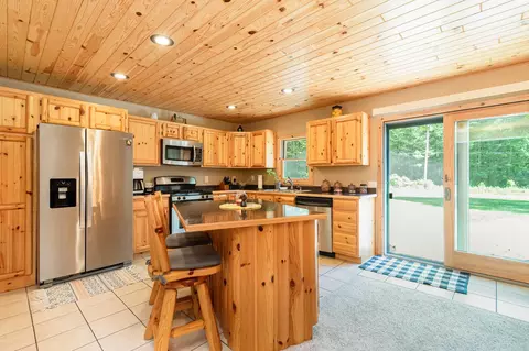 Kitchen - 5197 E Michigan, Au Gres, MI 48703 photo 2 of 3