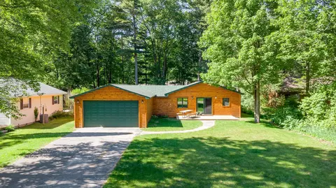 5197 E Michigan, Au Gres, MI 48703