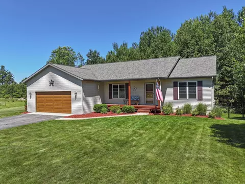 3161 Tamara, Grawn, MI 49637