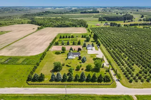 7252 Angell, Williamsburg, MI 49690