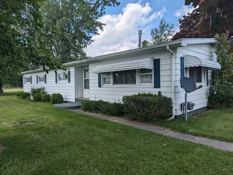 1761 Riverside, Au Gres, MI 48703 photo 3
