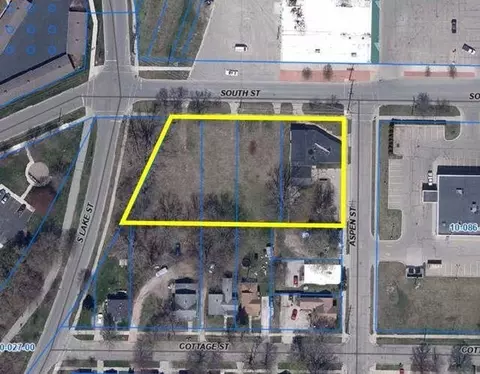 201 South, Cadillac, MI 49601